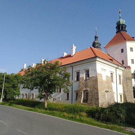 Gemuetliche Unterkunft Bei Prag Smecno Kültér fotó